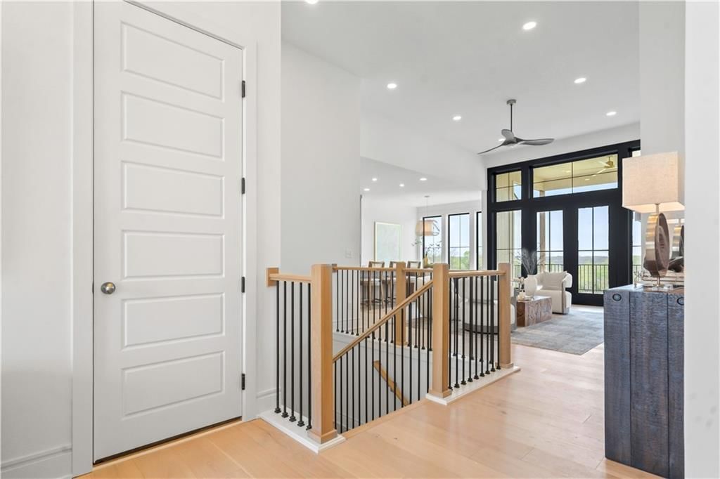 1816 NE Lashbrook Circle — photo 5