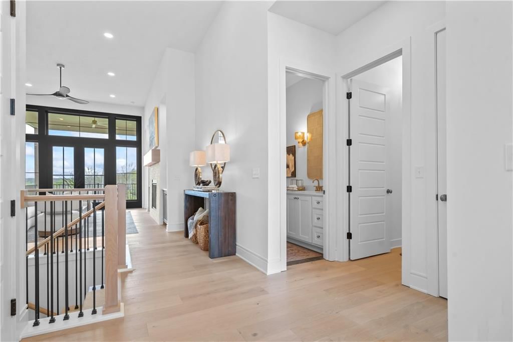 1816 NE Lashbrook Circle — photo 6
