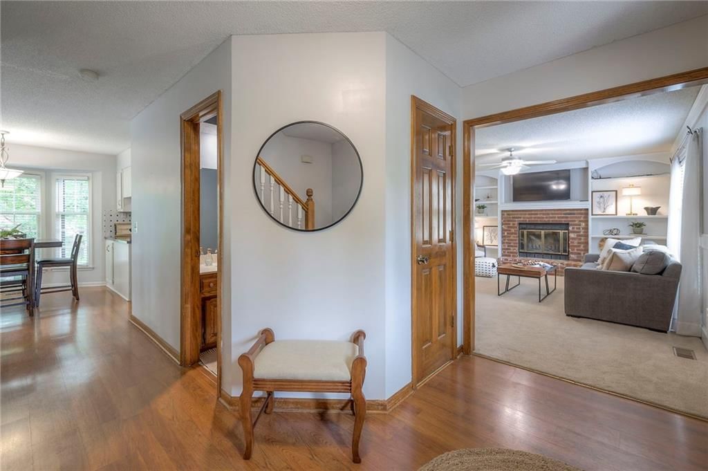 Photo 3 of 38 - 14445 Brentwood Drive