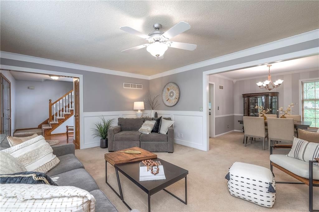 Photo 7 of 38 - 14445 Brentwood Drive