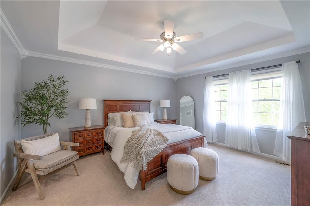 Photo 16 of 38 - 14445 Brentwood Drive
