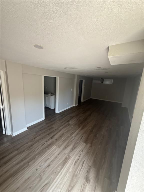 3422 E 54th Street — photo 11