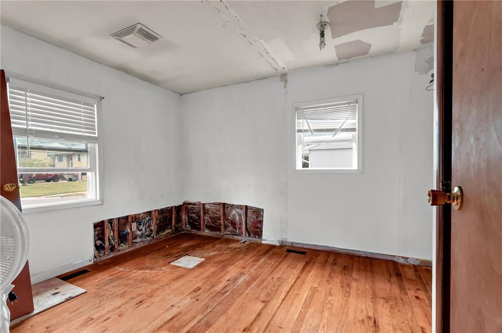 Photo 8 of 14 - 438 N 83rd Street