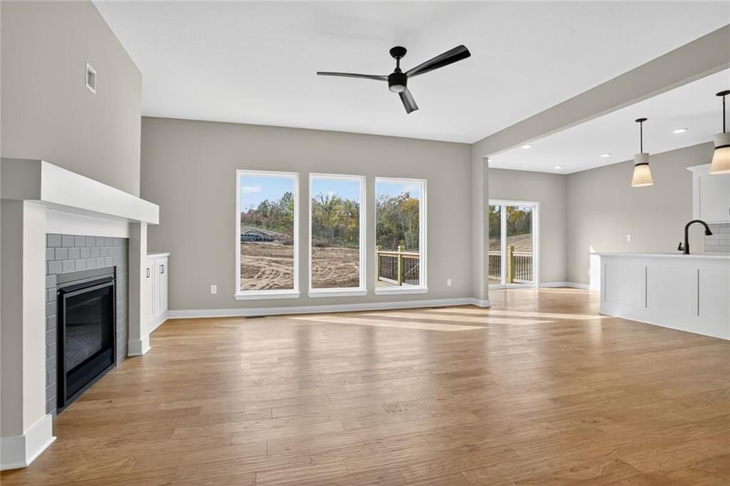 16231 Giorgia Street — photo 3