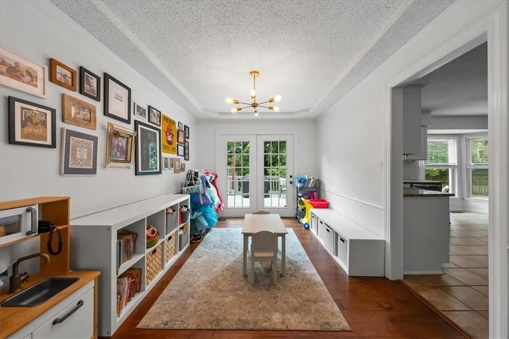 Photo 8 of 34 - 1604 W Cedar Street