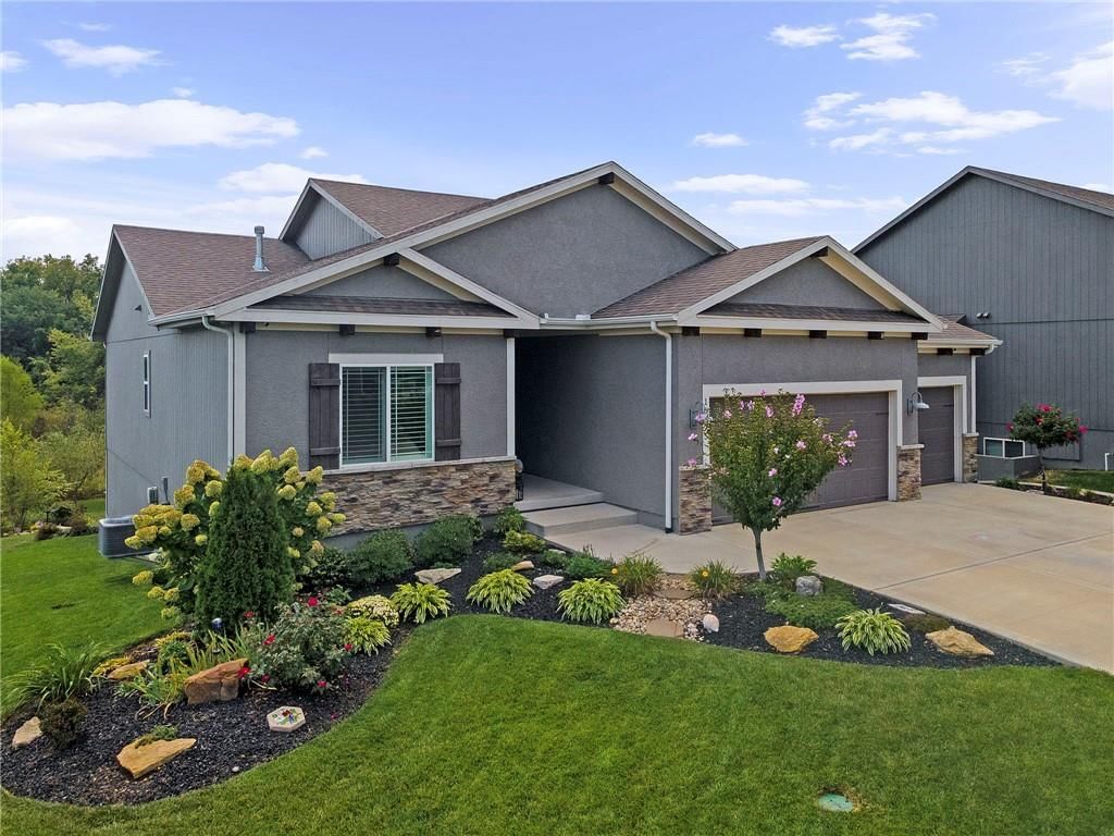 Photo 7 of 64 - 16875 W 170th Court