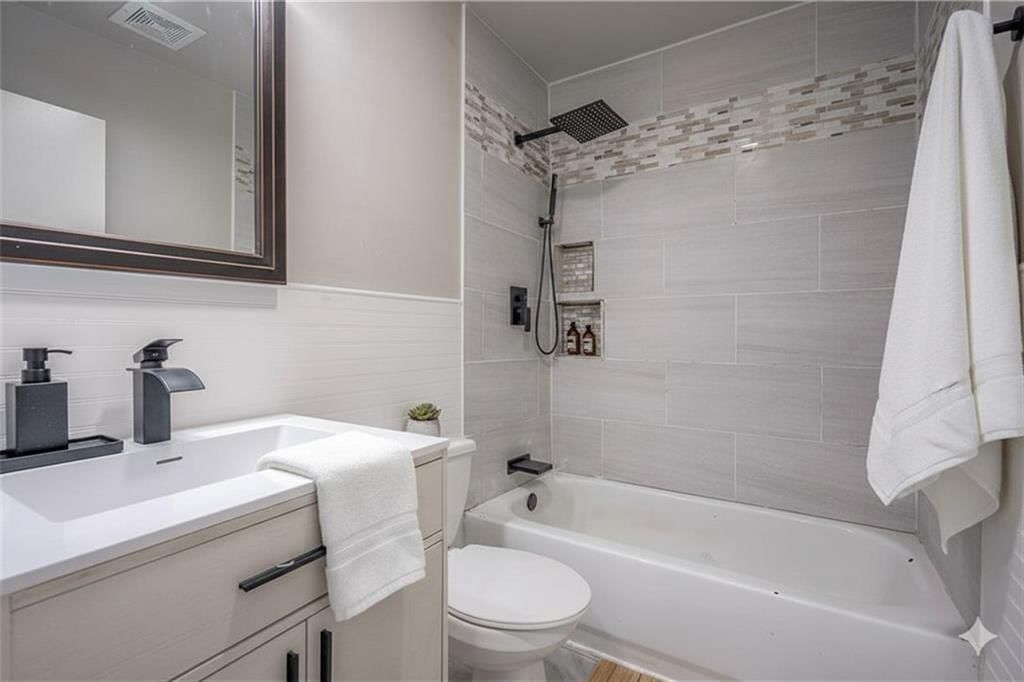 6403 E 153rd Street — photo 13