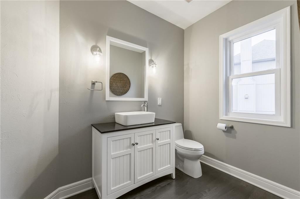 10134 N Montgall Avenue — photo 27