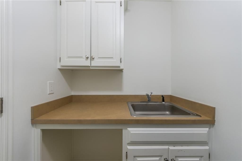 10134 N Montgall Avenue — photo 37