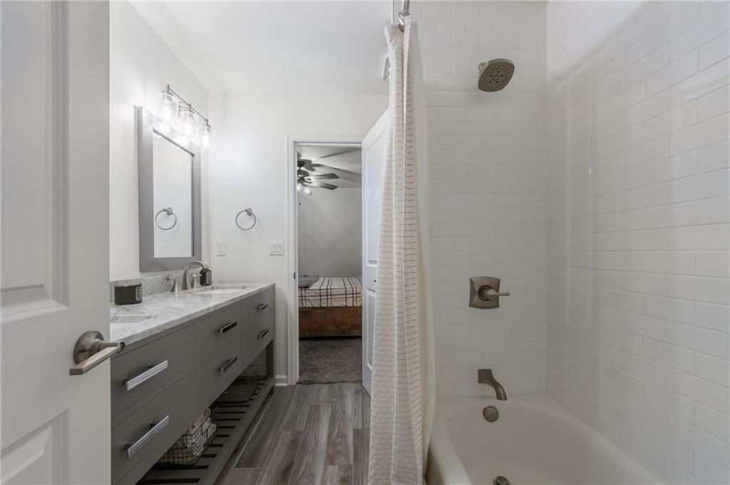 10134 N Montgall Avenue — photo 41