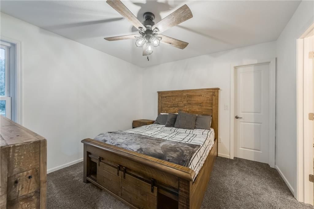10134 N Montgall Avenue — photo 42