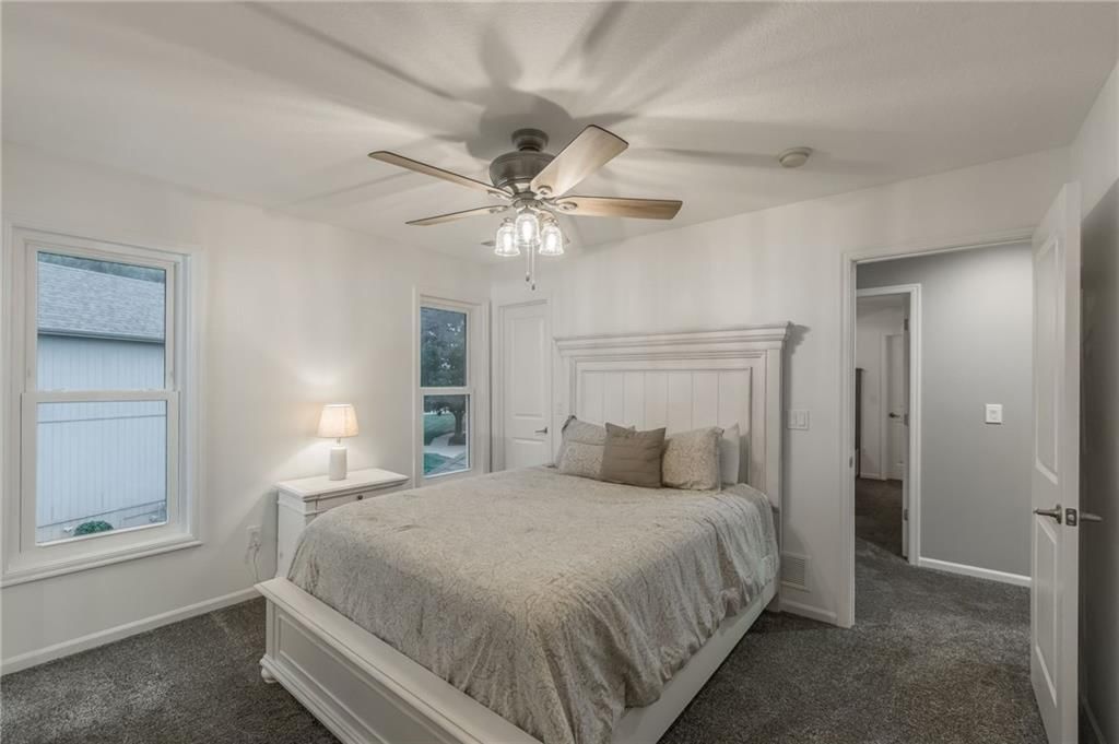 10134 N Montgall Avenue — photo 43