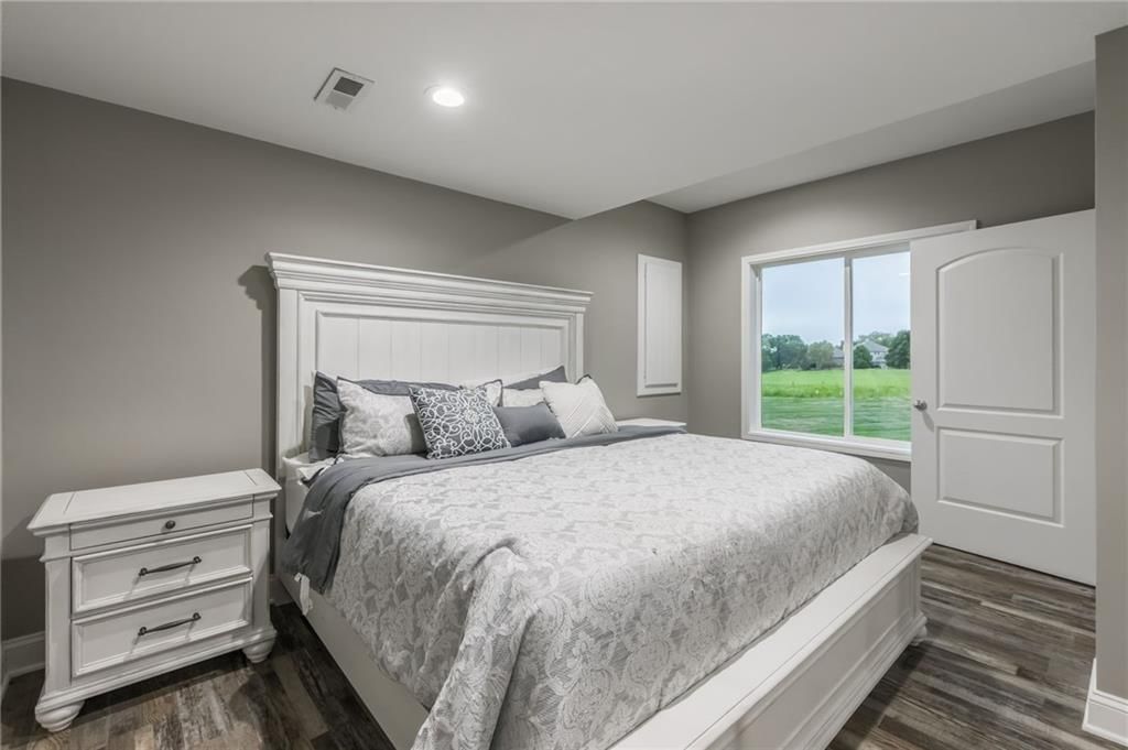 10134 N Montgall Avenue — photo 52