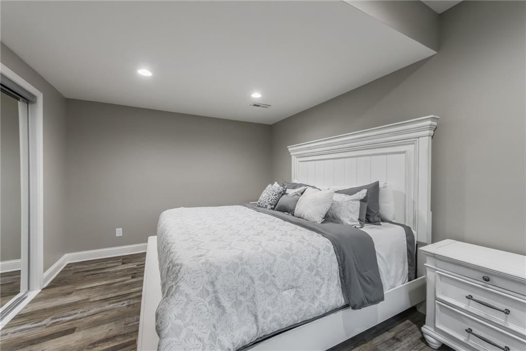 10134 N Montgall Avenue — photo 53