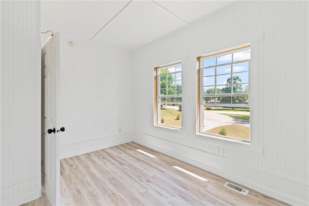 1005 Sycamore Drive — photo 20