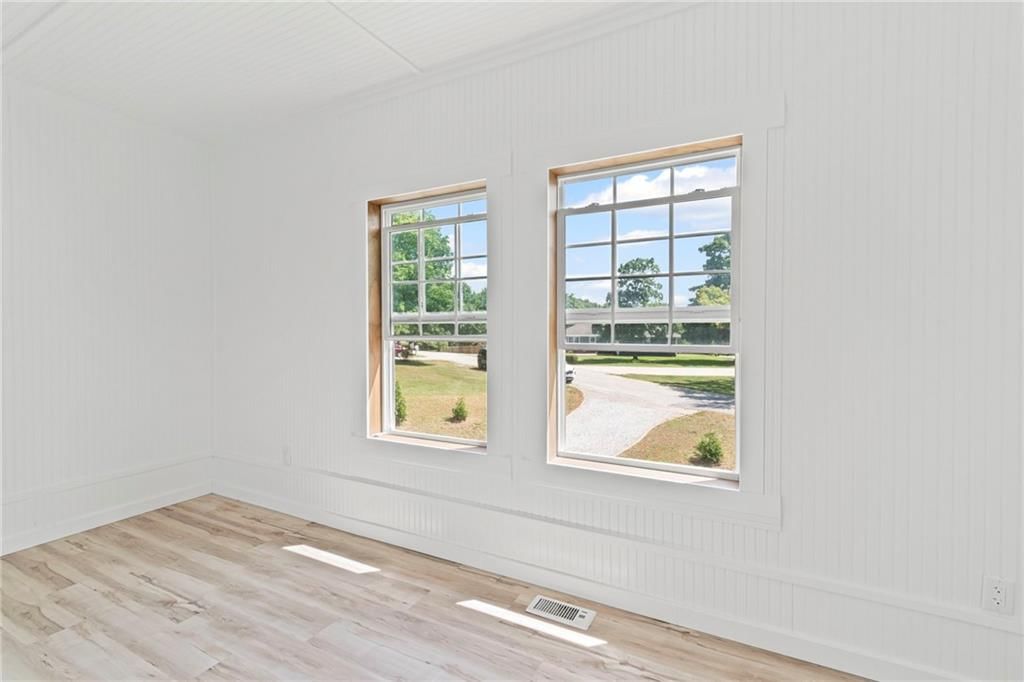 1005 Sycamore Drive — photo 21