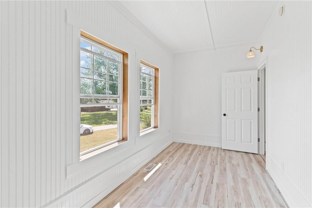 1005 Sycamore Drive — photo 22