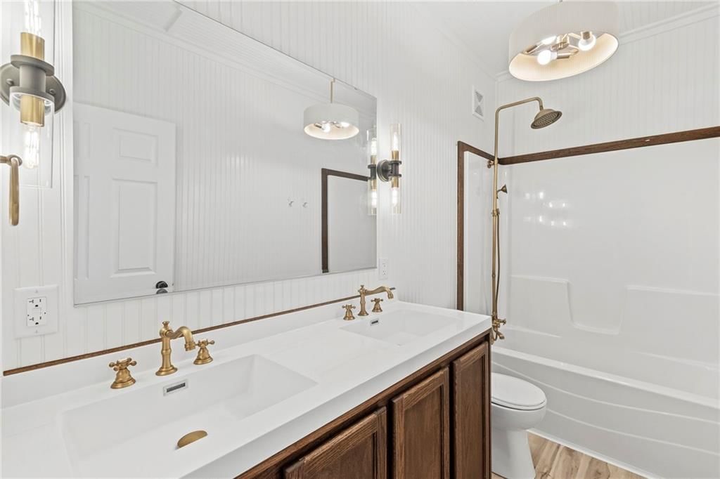 1005 Sycamore Drive — photo 23