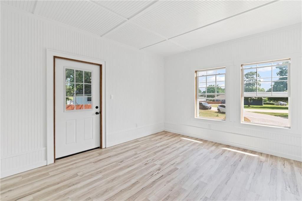 1005 Sycamore Drive — photo 24