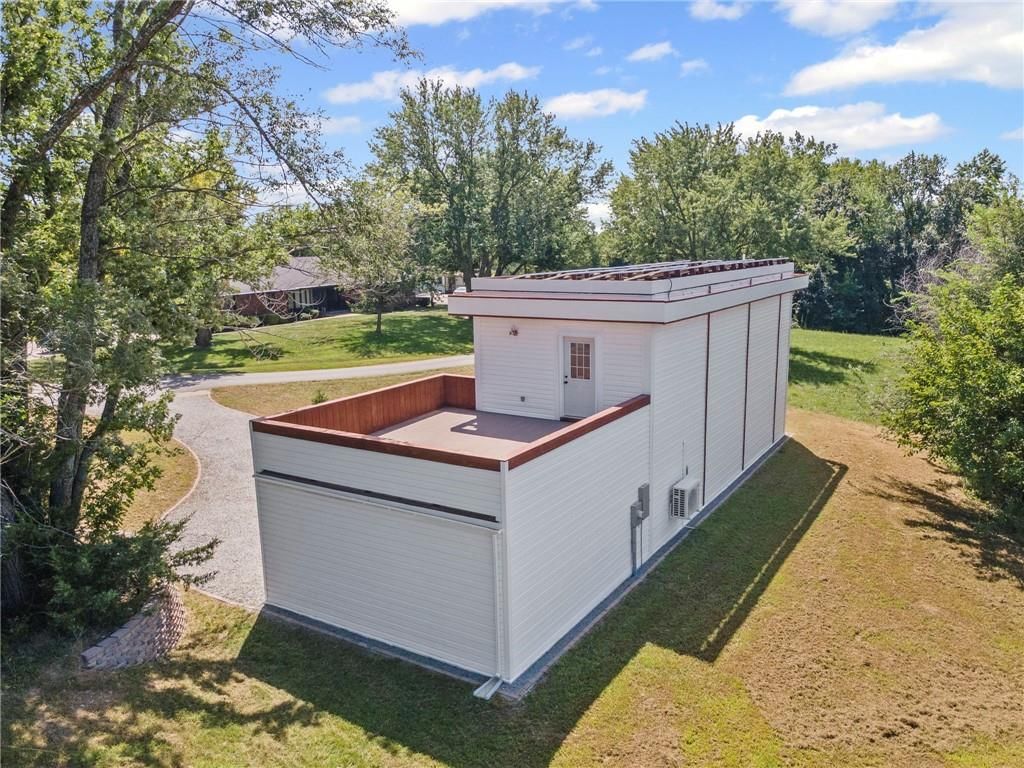 1005 Sycamore Drive — photo 37