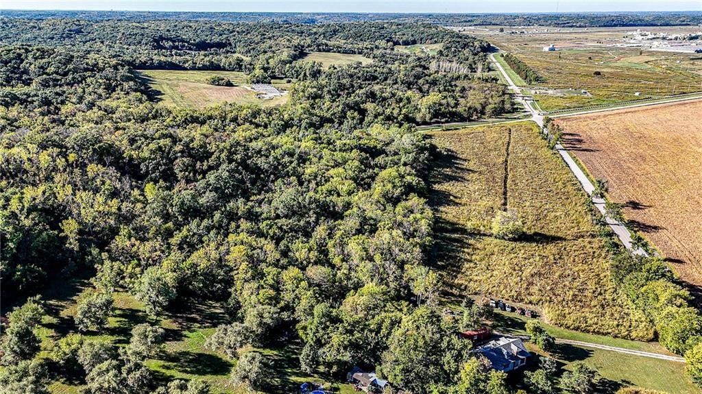 709 N Lake City Buckner Road — photo 1