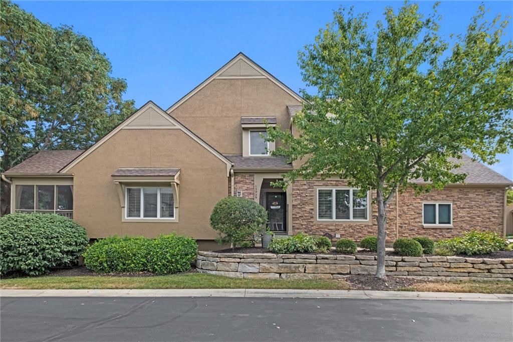 Photo 1 of 30 - 13939 S Summit Street