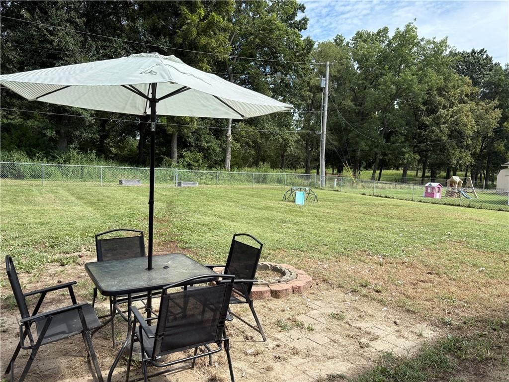 Photo 5 of 26 - 2205 Jil Street