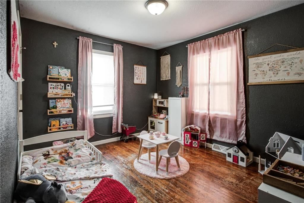 Photo 23 of 26 - 2205 Jil Street