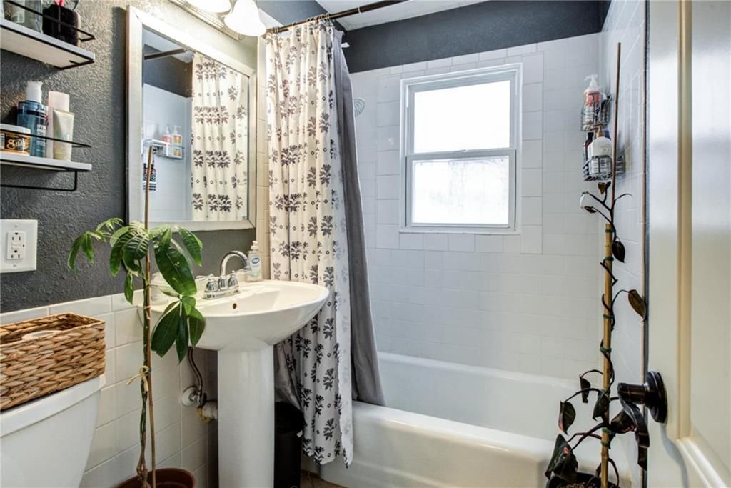 Photo 25 of 26 - 2205 Jil Street