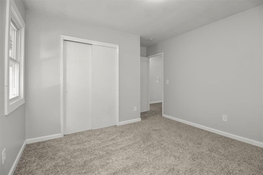 Photo 11 of 22 - 7901 NE 51st Terrace