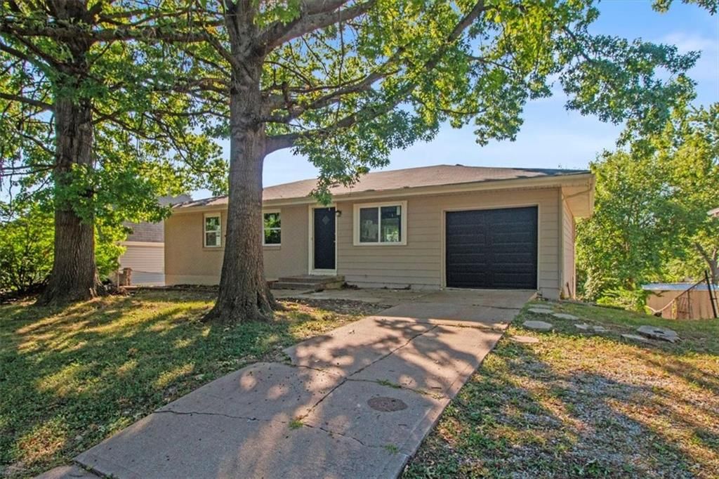 Photo 20 of 22 - 7901 NE 51st Terrace