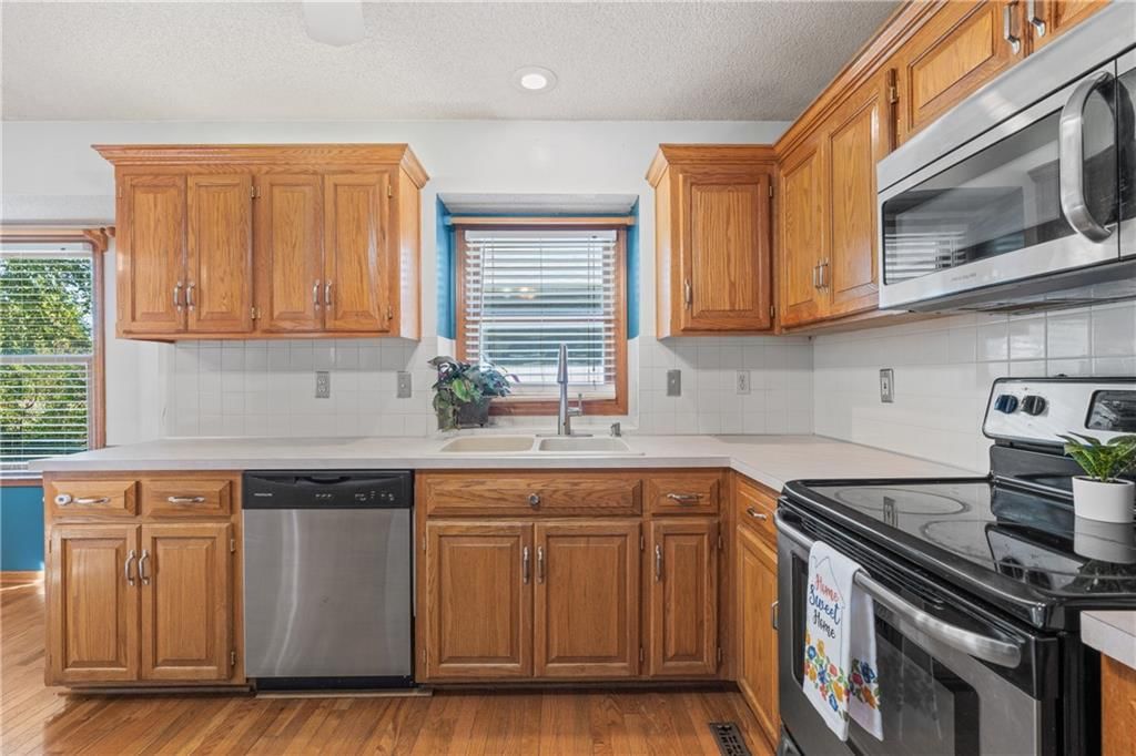1124 N Ponca Drive — photo 3