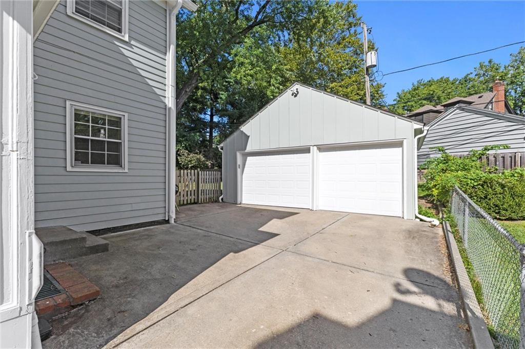 6220 Valley Road — photo 30