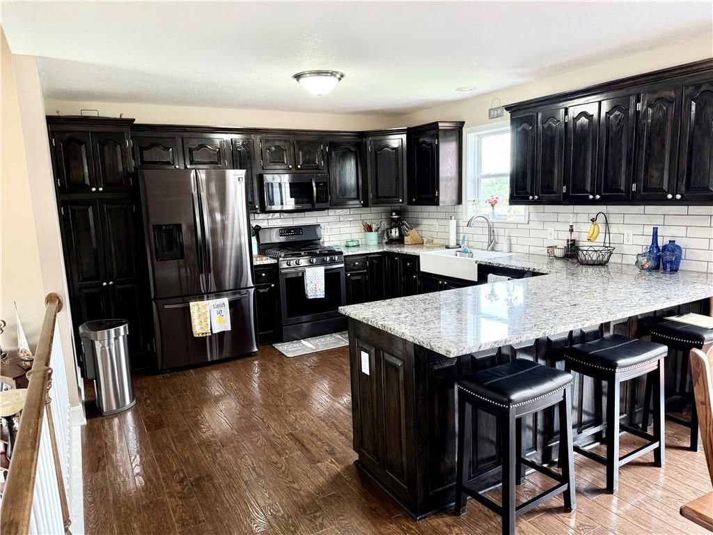 Photo 7 of 38 - 15440 NW 127th Street