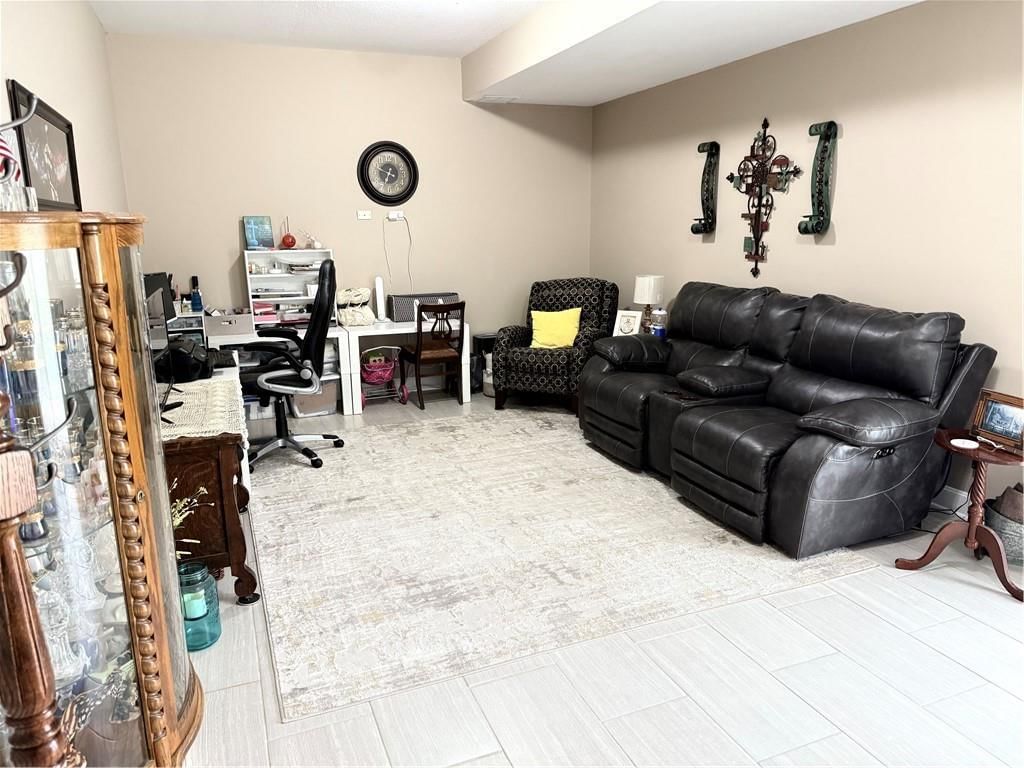 Photo 15 of 38 - 15440 NW 127th Street