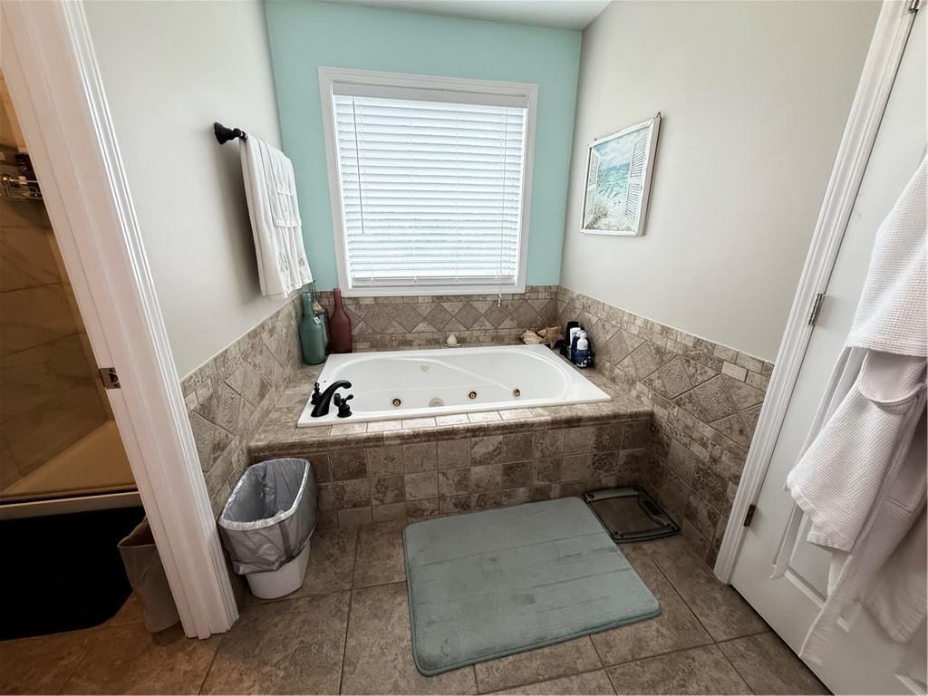 Photo 23 of 38 - 15440 NW 127th Street
