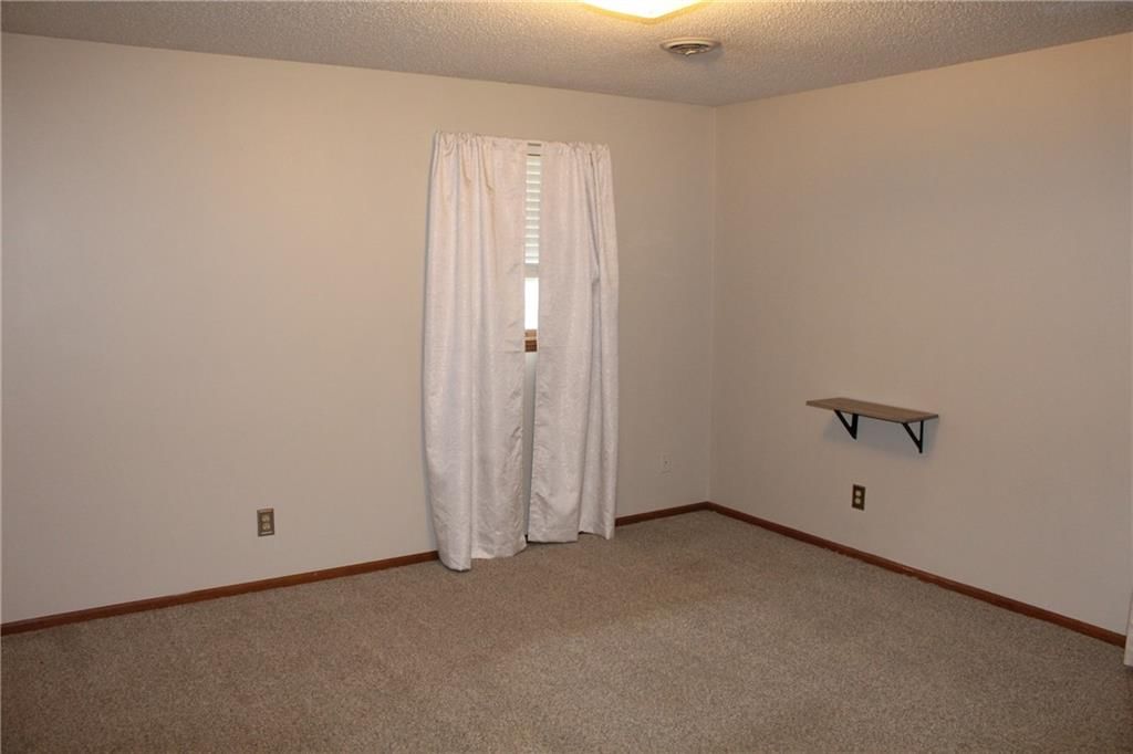 1405 N Walnut Street — photo 12
