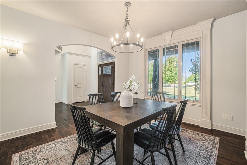 Photo 5 of 55 - 15033 Latham Street
