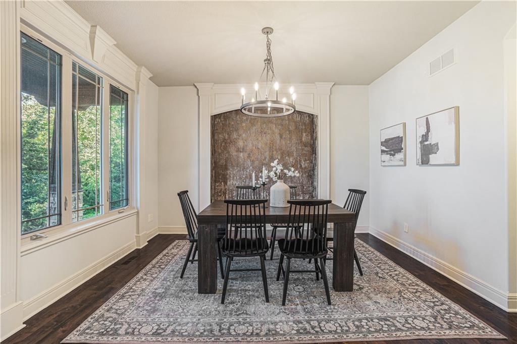 Photo 6 of 55 - 15033 Latham Street