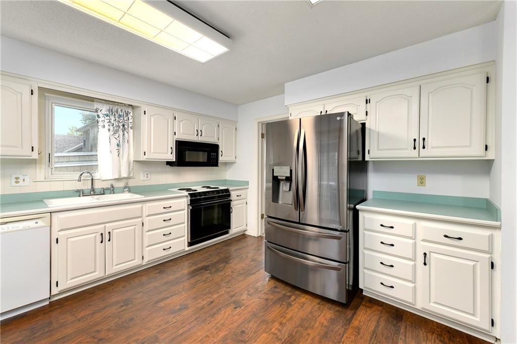 12022 W 100th Street — photo 14