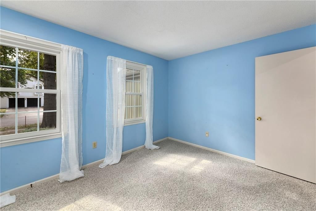 12022 W 100th Street — photo 27