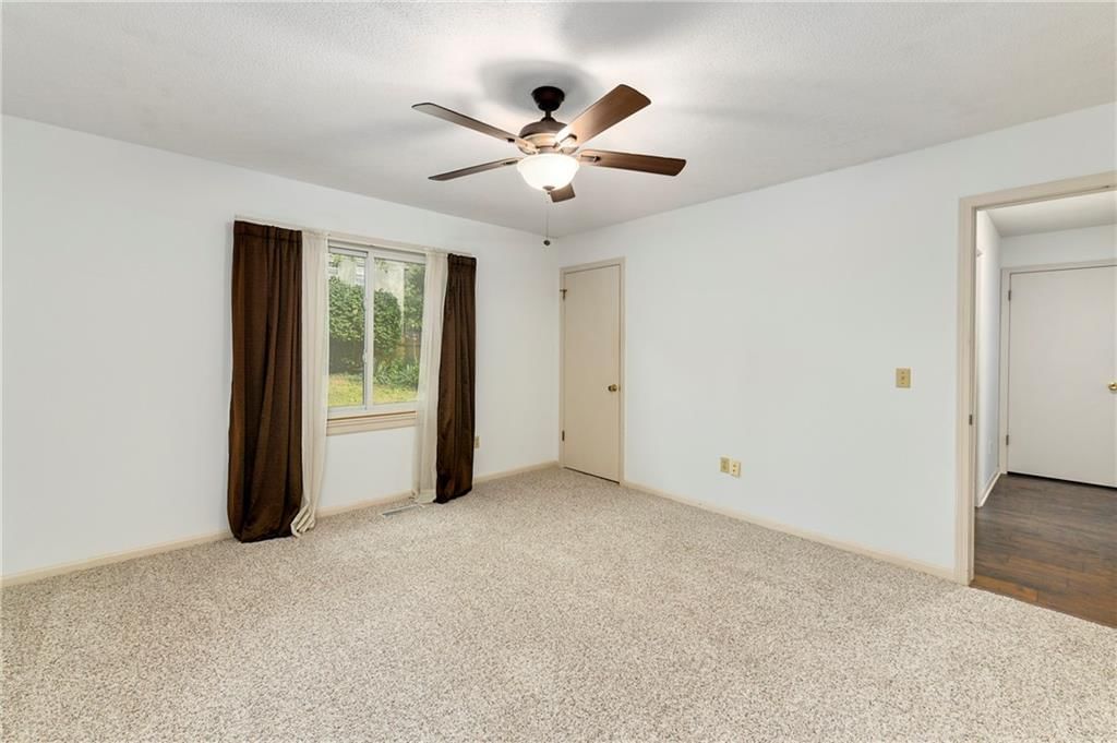 12022 W 100th Street — photo 33