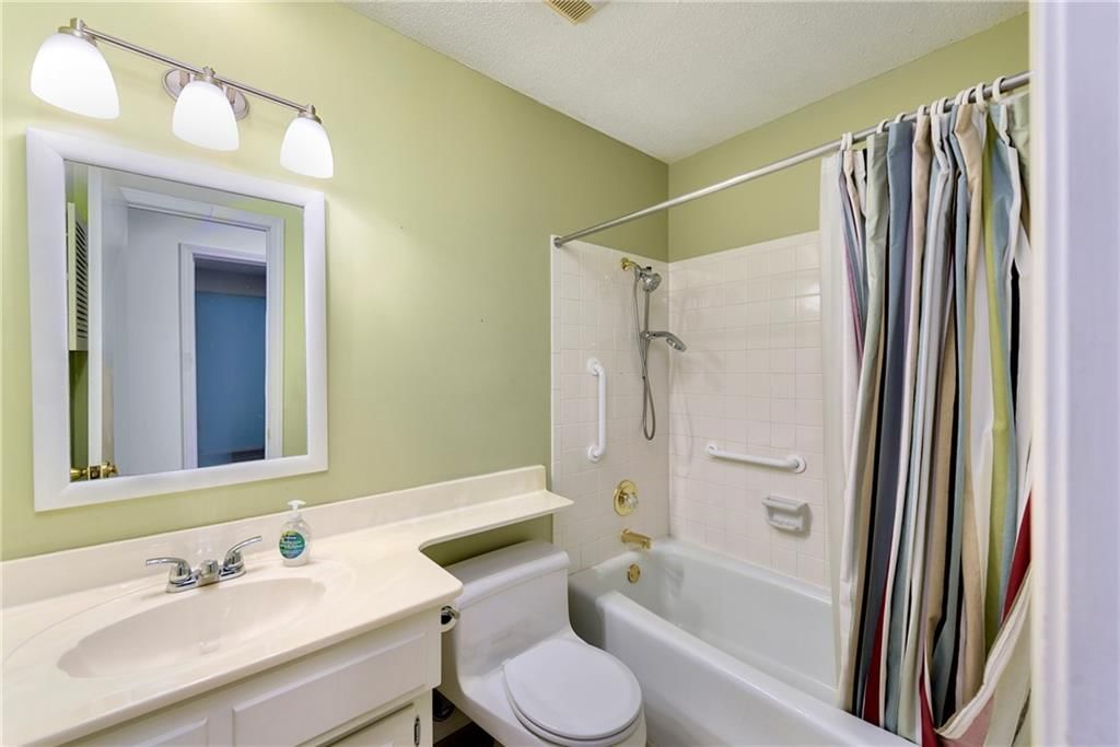12022 W 100th Street — photo 37