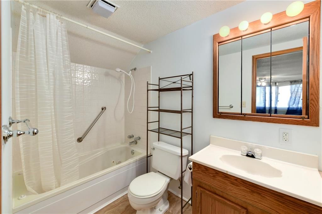 12022 W 100th Street — photo 42