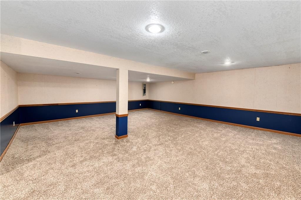 12022 W 100th Street — photo 44
