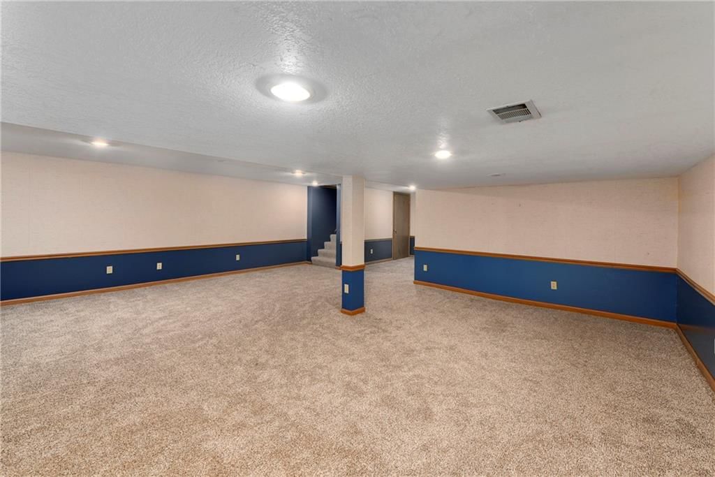 12022 W 100th Street — photo 46