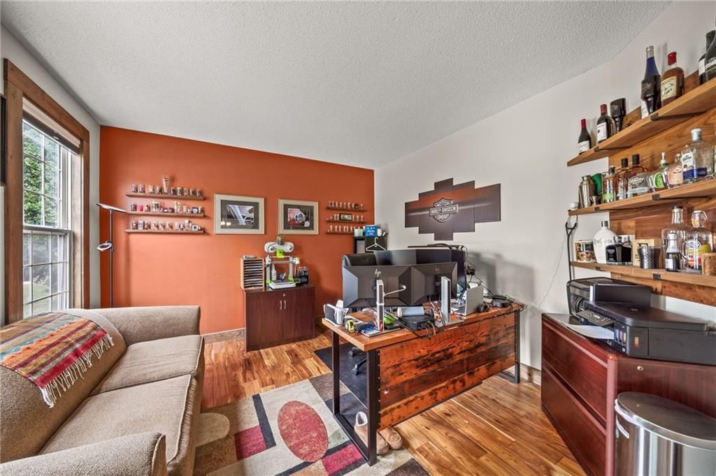 Photo 11 of 23 - 24316 W 57th Street