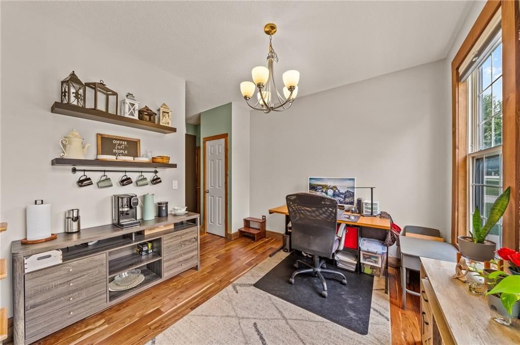Photo 12 of 23 - 24316 W 57th Street