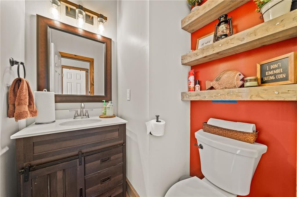 Photo 13 of 23 - 24316 W 57th Street
