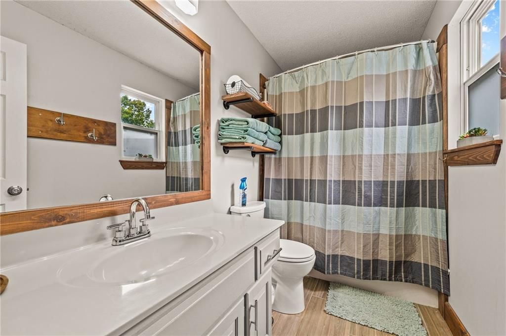 Photo 19 of 23 - 24316 W 57th Street